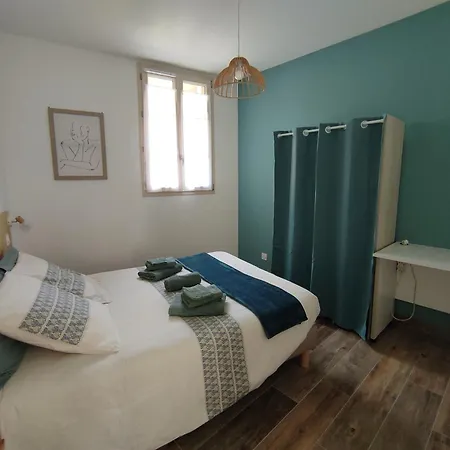 Apartament Manivi *